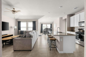Charming 4BR Home w Spacious Backyard in Hutto